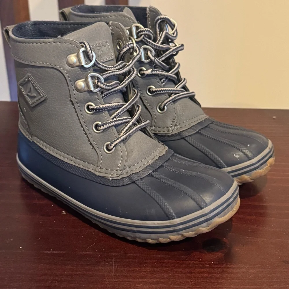 Sperry Bowline Kids Gray and navy blue waterproof snow boots size 12